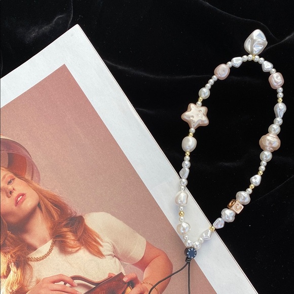 CASETiFY Phone Charm - Picture 3 of 5